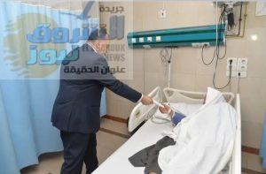 يزور المستشفيات لتهنئة المرضى بعيد الأضحى ويوزع الهدايا العينية