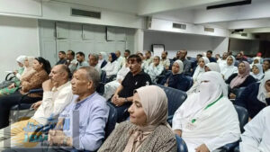 جامعة أسيوط لتعزيز الوعي ببيئة العمل الآمنة