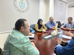رئيس إقليم القناة يستعرض الملفات الصحية