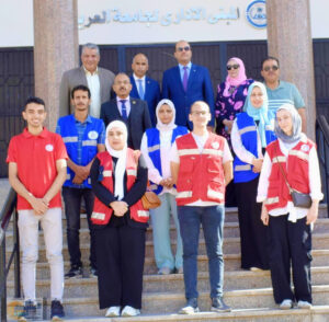 رئيس جامعة العريش يستقبل رئيس فرع الهلال الأحمر بشمال سيناء