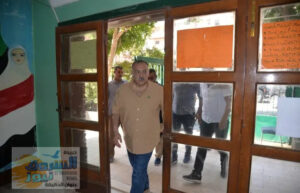 يتفقد أنشطة جمعية الشابات المسلمات