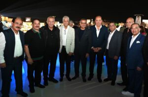 حضور آلاف السائحين وكبار المستثمرين