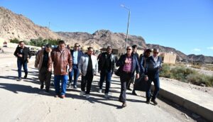 محافظ جنوب سيناء في جولة ميدانية : تطوير طريق وادي فيران