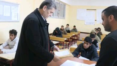 وكيل وزارة التربية والتعليم بشمال سيناء يتابع امتحانات الشهادة الإعدادية بإدارة رفح التعليمية.
