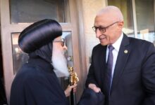 تهنئة رسمية: محافظ شمال سيناء يزور بطريركية الأقباط الأرثوذكس بمناسبة عيد الميلاد المجيد