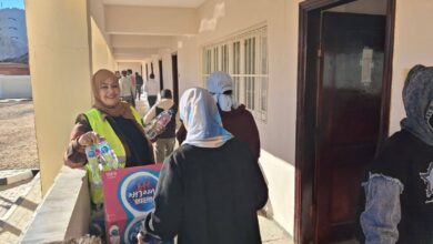 تعليم مستقبل وطن يوزّع مياه وعصائر على طلاب الشهادة الإعدادية بلجنة وادي مندر دعمًا وتشجيعًا لهم