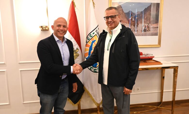 محافظ جنوب سيناء يبحث التنسيق لإقامة سباق «آيرون مان» الدولي بشرم الشيخ خلال العام الجاري