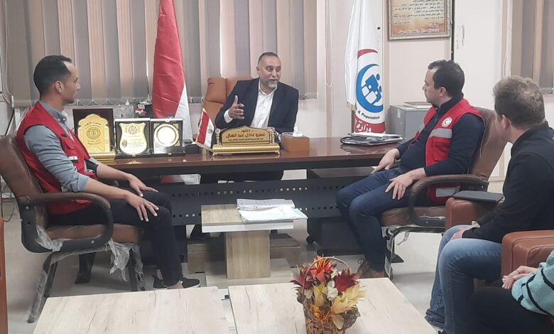 صحة شمال سيناء والهلال الأحمر يبحثان تعزيز الخدمات الطبية تزامنا مع فتح معبر رفح