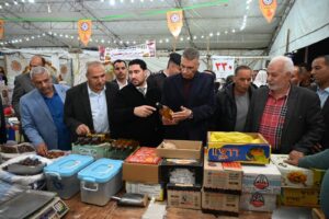 محافظ جنوب سيناء يتفقد معرض «أهلاً رمضان» بطور سيناء