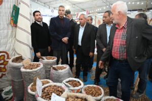 محافظ جنوب سيناء يتفقد معرض «أهلاً رمضان» بطور سيناء