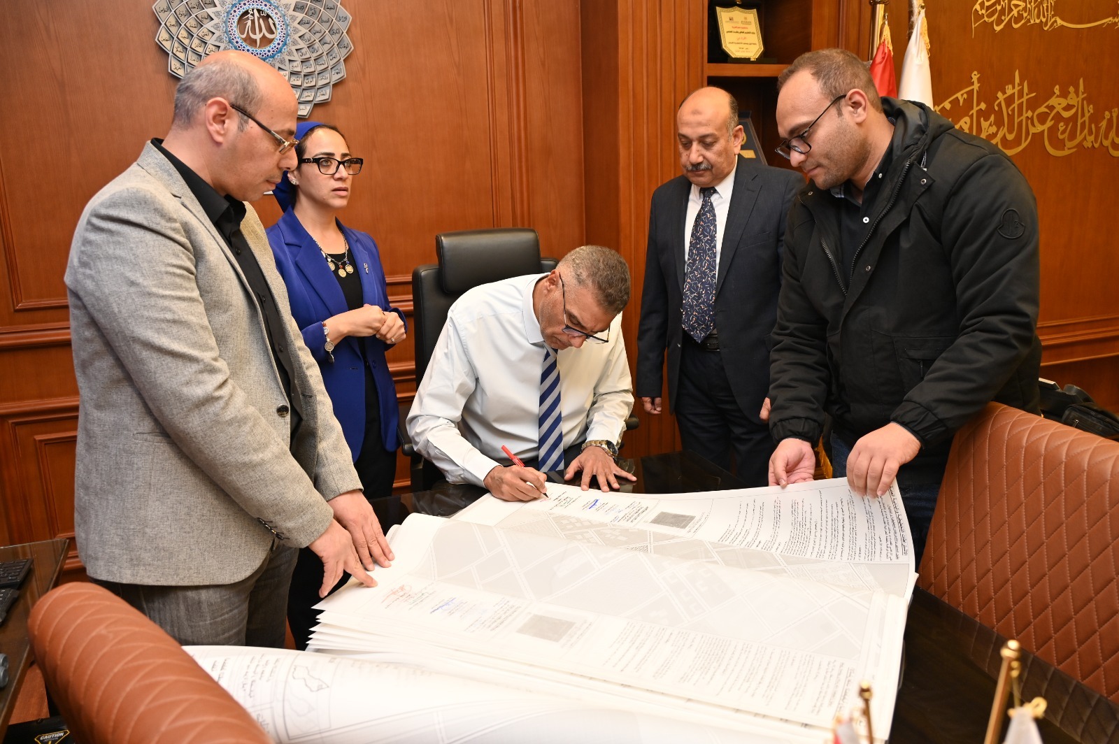 محافظ جنوب سيناء يعتمد المخطط التفصيلي  لمدينه ابو زنيمة