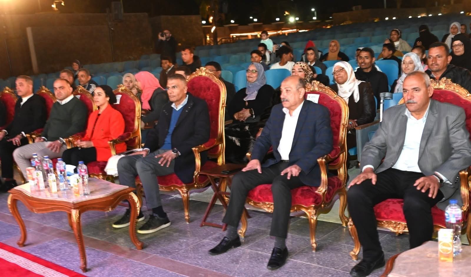 محافظ جنوب سيناء يشهد فعاليات «ليالي رمضان » بطور سيناء ويكرّم فرقة الفنون الشعبية