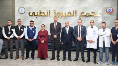 محافظ جنوب سيناء يزور المرضى بمجمع الفيروز الطبي بطور سيناء ويهنئهم بعيد الفطر