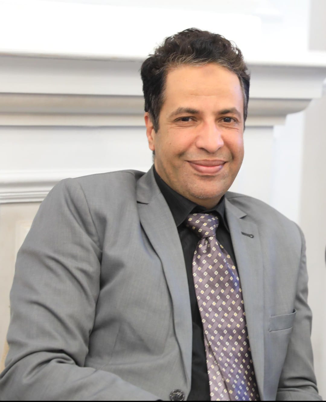 دولة وزعيم من ورق ..شكرا ايران !